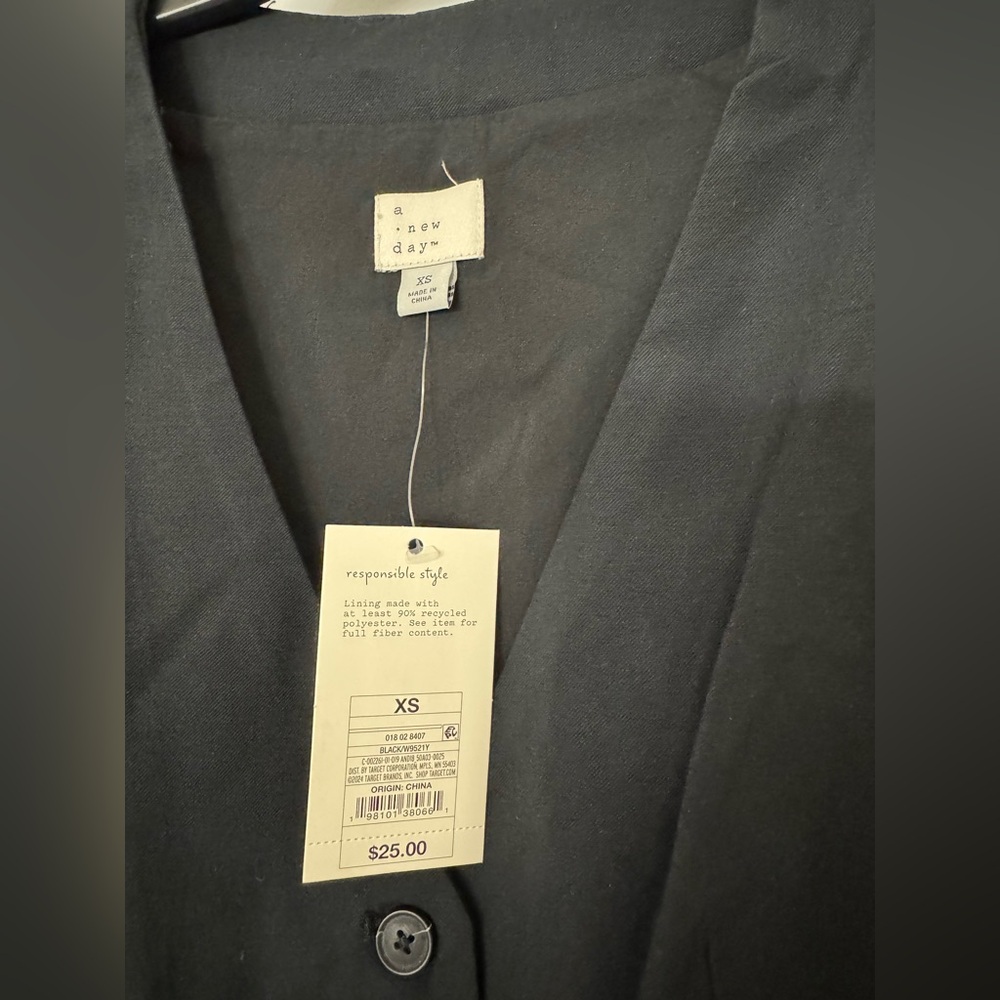 A New Day Cream Vest - Picture 4 of 4